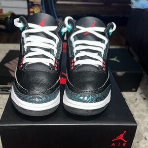 Air Jordan 3 Retro Black Sneakers